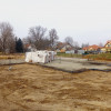 Działka 10 ar z rozpoczętą budową domu parterowego
