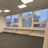 Pofabryczny kameralny biurowiec,2pokoje,parking,24
