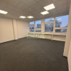 Kameralny biurowiec,1piętro,dwustronny,duże okna