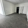 Przestronny lokal w nowoczesnym budynku