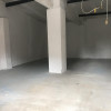 Lokal Warszawa Wawer, Zbytki