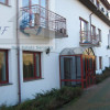 Lokal Warszawa Ursynów, Pyry