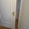 KANCELARIA LOKAL NIESAMOWITY – SYSTEM „Boss-Boss 4 GABINETY W PRZEDWOJENNYM APARTAMENCIE OFICERSKIM KLASY ALTBAU (MODERNIZM 1935 R., PRZEZ DEBILI NAZYWANY KAMIENICĄ) –