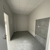 Obiekt handl.-uslugow. w Centrum Handlowym 2000m2