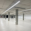 Obiekt handl.-uslugow. w Centrum Handlowym 2000m2