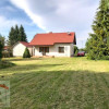 Zadbany dom w małej, cichej wiosce