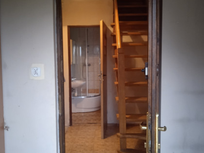 Do sprzedania murowany dom z dużą ogrodzoną działką