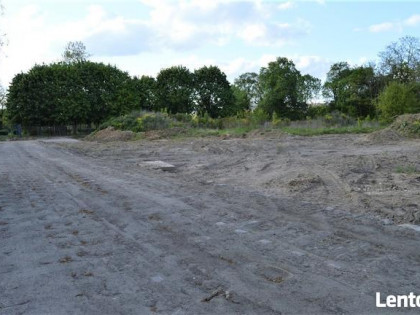 Działka z WZ na budynek handlowo - usługowy