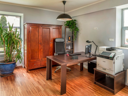 PIĘKNY APARTAMENT NA CELE BIUROWE LUB MIESZKALNE !!!