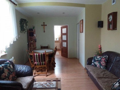 Dom w Starym Gromadzynie, lokal usługowo-gospodarczy na działce, gmina Kolno