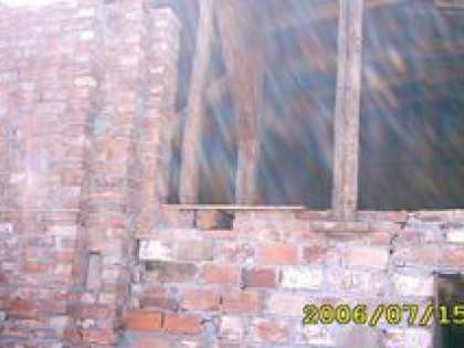 DZIAŁKA BUDOWLANA Z DOMEM W TRAKCIE REMONTU