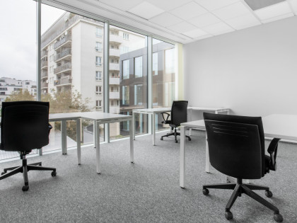 Biura 2 przestrzeni do pracy - Regus Financial Centre