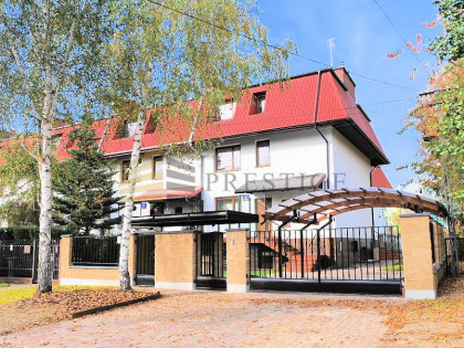 Dom Warszawa Mokotów, Sadyba