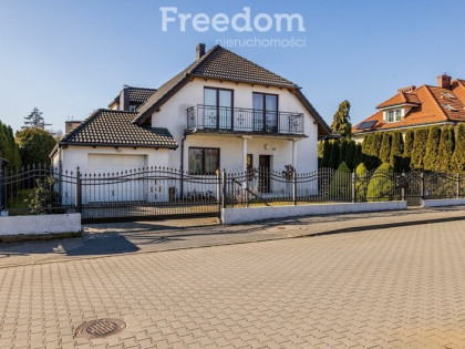 Dom na sprzedaż 200,00 m², oferta nr 9391/3685/ODS nowość