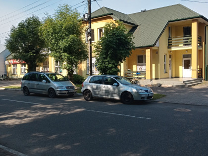 Sprzedam budynek handlowo usługowy z mieszkaniem