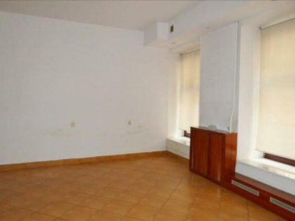 Lokal na gabinet lekarski, Piotrkowska