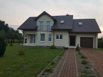 Dom w miejscowości Trojany k. Radzymina, 160m2, gara