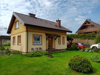 Dom z 2015, Giętkie 1,5 km od j. Roś, puszcza Piska