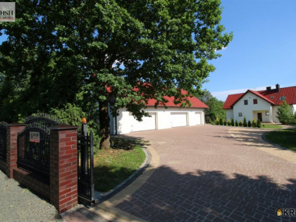 Dom do wynajęcia (woj. małopolskie). Balice, 600 PLN, 370,18 m2