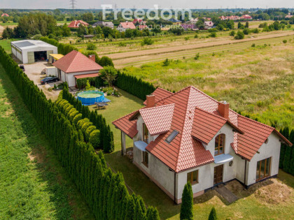 Dom na sprzedaż 241,79 m², oferta nr 8952/3685/ODS nowość