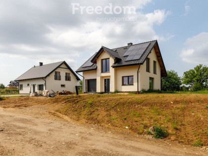 Dom na sprzedaż 187,81 m², oferta nr 9999/3685/ODS nowość