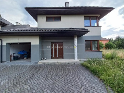 Dom na sprzedaż 149,70 m², oferta nr LORI186 nowość