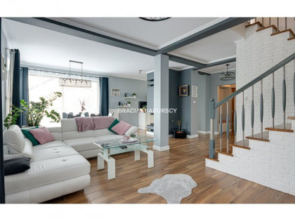 Dom na sprzedaż 224,00 m², oferta nr BS1-DS-279943-50 nowość
