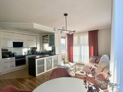 3-pokojowe mieszkanie 65m2 + balkon