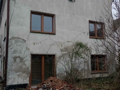 Dom -siedlisko na sprzedaż w opolskim na wsi za 370 tysięcy złotych Gościęcin