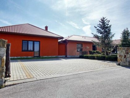 Przestronny dom z basenem, Tarnów - Brzozówka