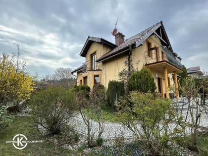 Na sprzedaż wyjątkowy dom wolnostojący w Kunicach