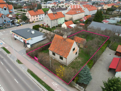 Na sprzedaż niewielki domek w Ełku o pow. 85 m2.