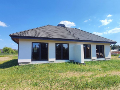 Nowy dom parterowy w Biskupicach!