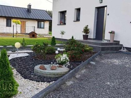 dom z możliwością prowadzenia działalności