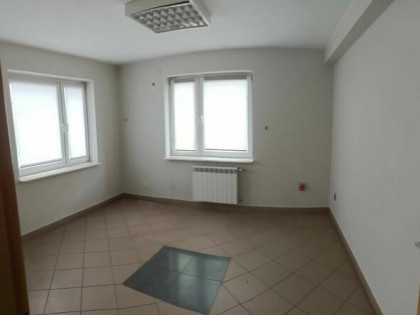 Sprzedam budynek Radzyń Podlaski 4 poziomy 420m2