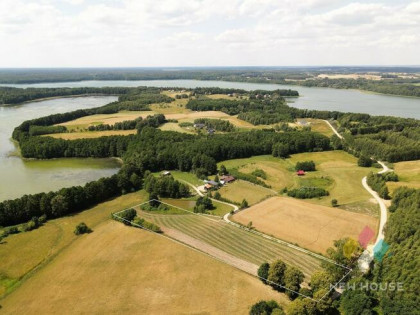 Z widokiem na jezioro (50 m), możliwość zabudowy