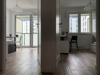 Nowe 2 oddzielne pokoje duży balkon, szybki dojazd do centrum Warszawy