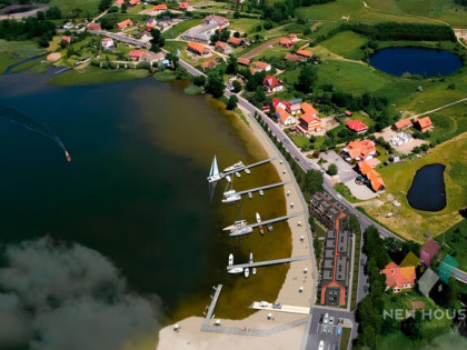 Apartament na Szlaku Wielkich Jezior z ogródkiem