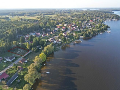 Działka budowlana z widokiem na jezioro Jeziorak.