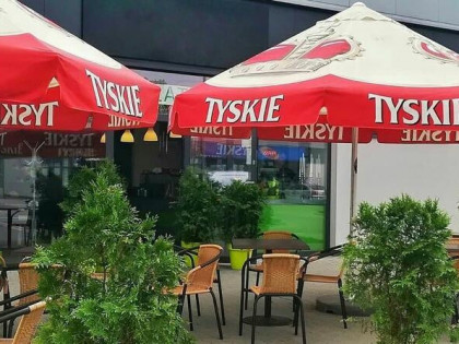 Odstąpię lokal gastronomiczny „ bar-bistro” z wyposażeniem.