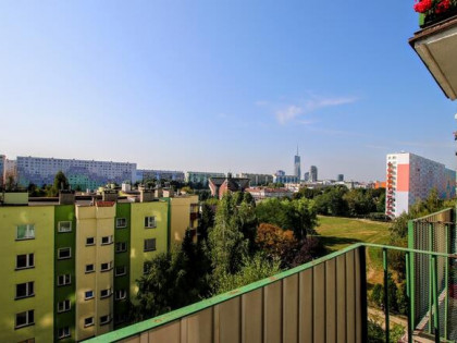 W samym centrum, z oddzielną kuchnią, z balkonem