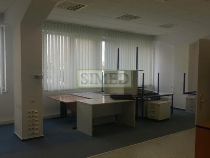 Parter222 m 2,strefa dostaw od parkingu,dostep24 .