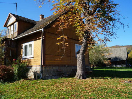 Okolica Wiśniowej stary dom