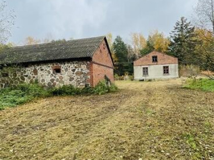 Duża działka 8,5 hektara z domem i bud. gosp.