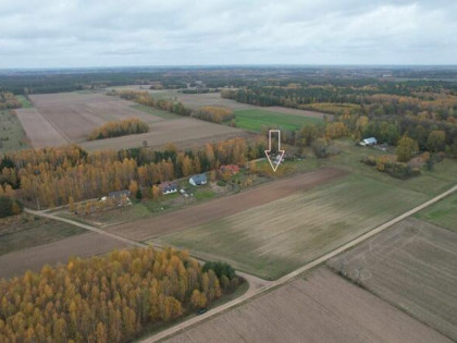 Działka pod zabudowę domu w podmiejskich Kudryczach.