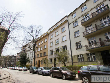 okolice Królewskiej, 3 pokoje, kamienica, brak prowizji, 72 m2, balkon