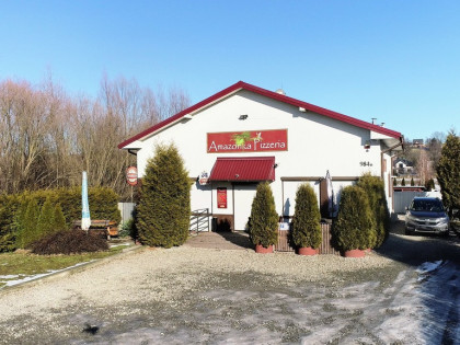 Obiekt usługowy z wyposażeniem