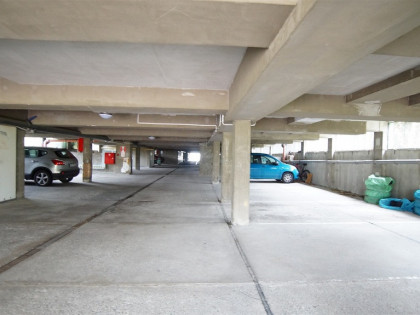 Sprzedaż miejsce postojowe garaż podziem.11,20m2.