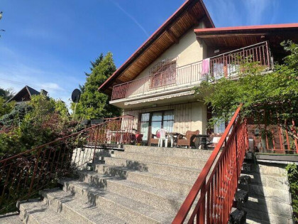 Syndyk sprzeda zabudowaną nieruchomość w Porębie