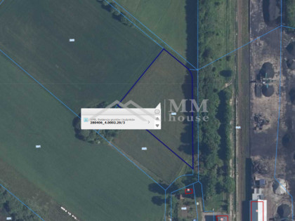 Na sprzedaż duża działka budowlana w Młynarach.